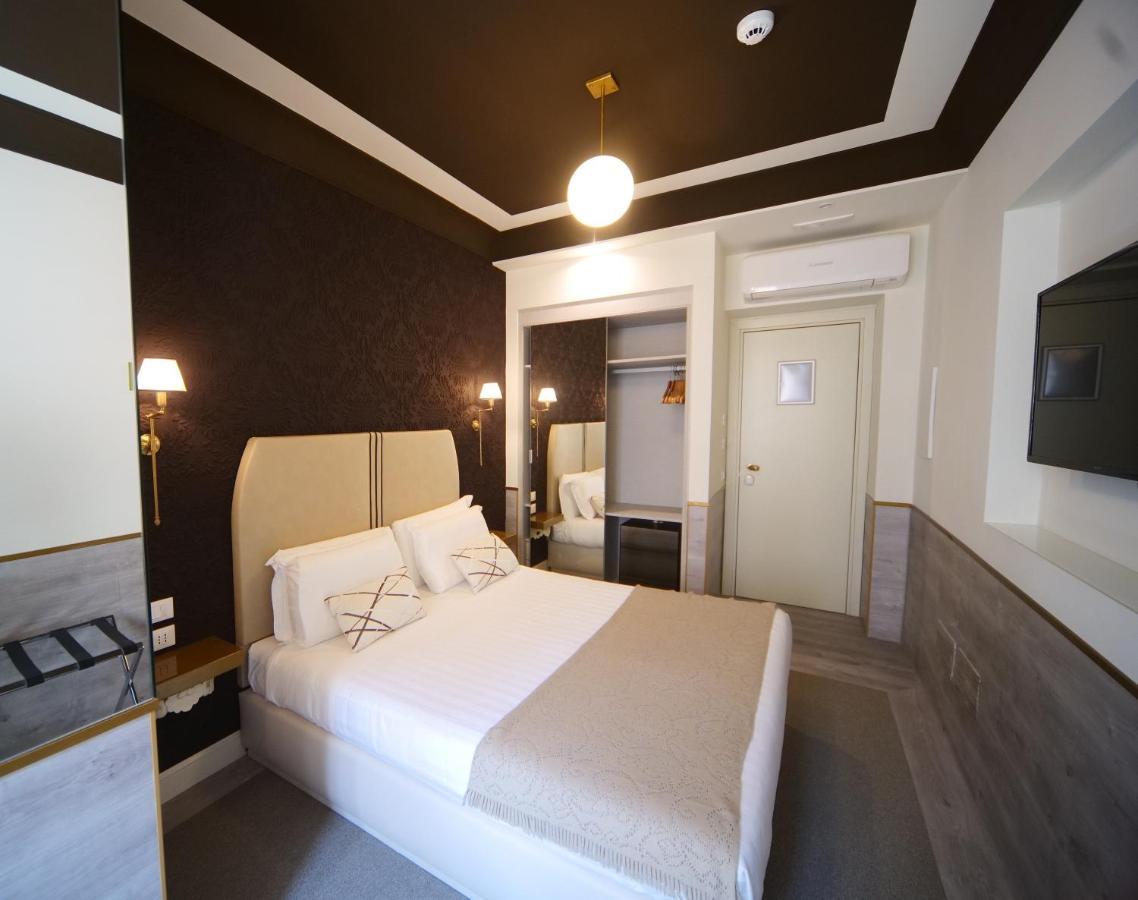 Relais Luxury Corso Pensión 2*