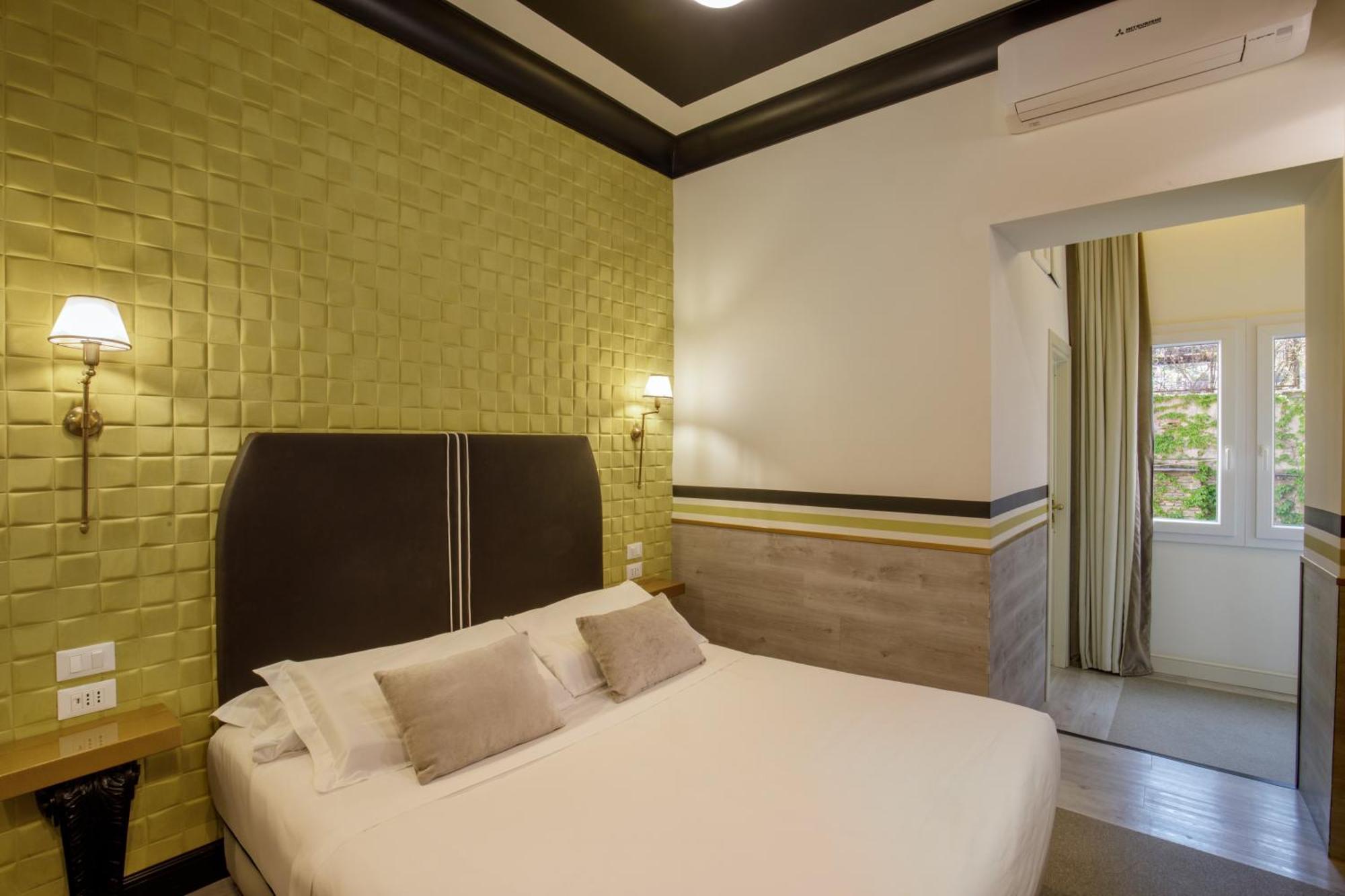 Relais Luxury Corso Pensión 2*